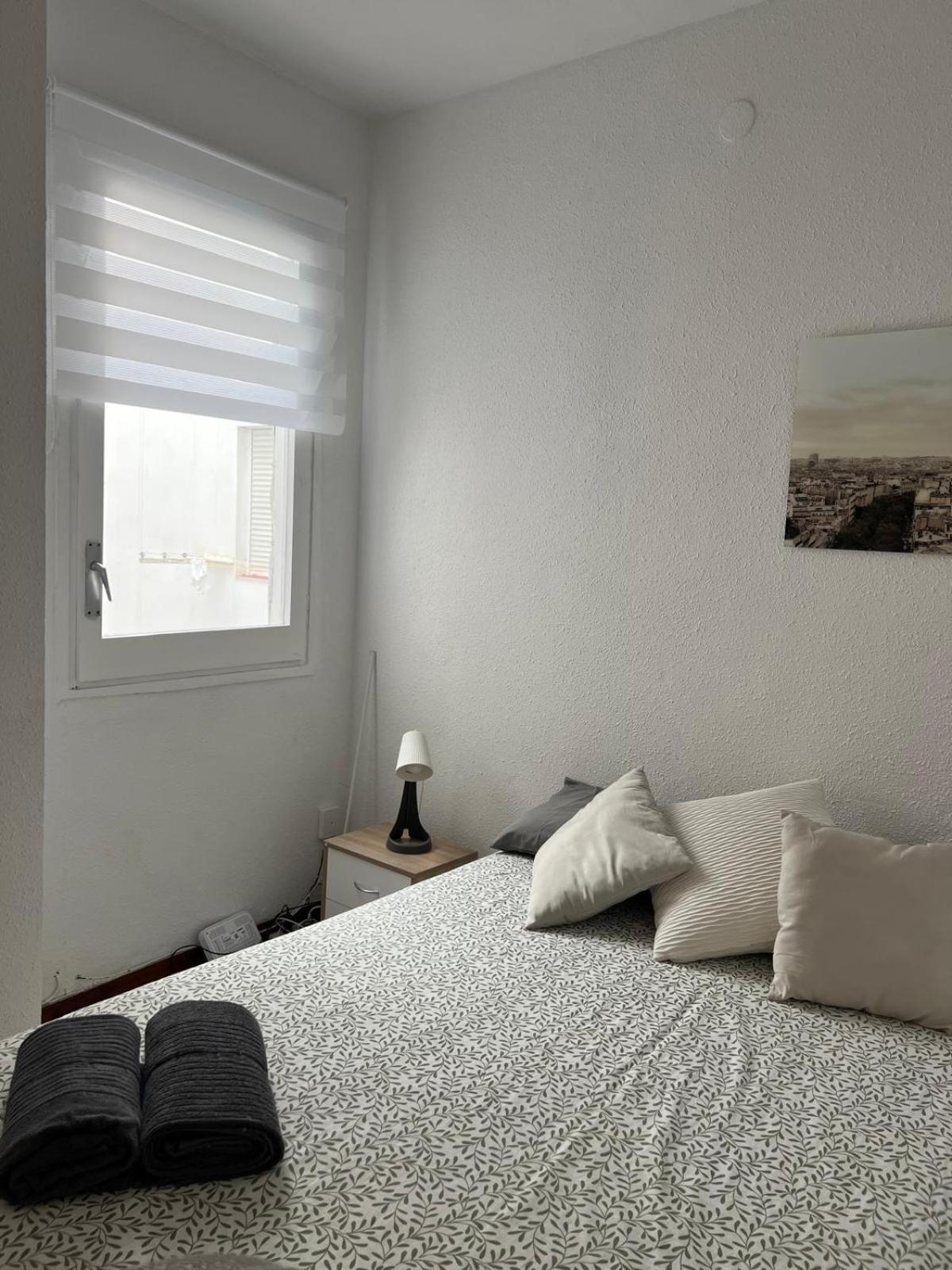 Privada En Piso Compartido Lepanto Auberge de jeunesse
